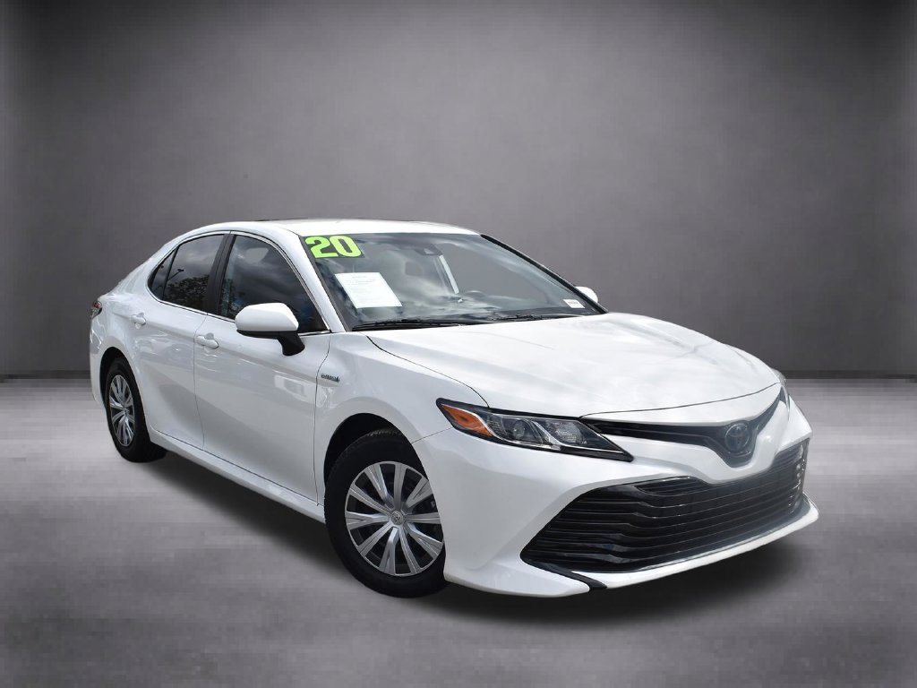 Used 2020 Toyota Camry LE FWD image 2