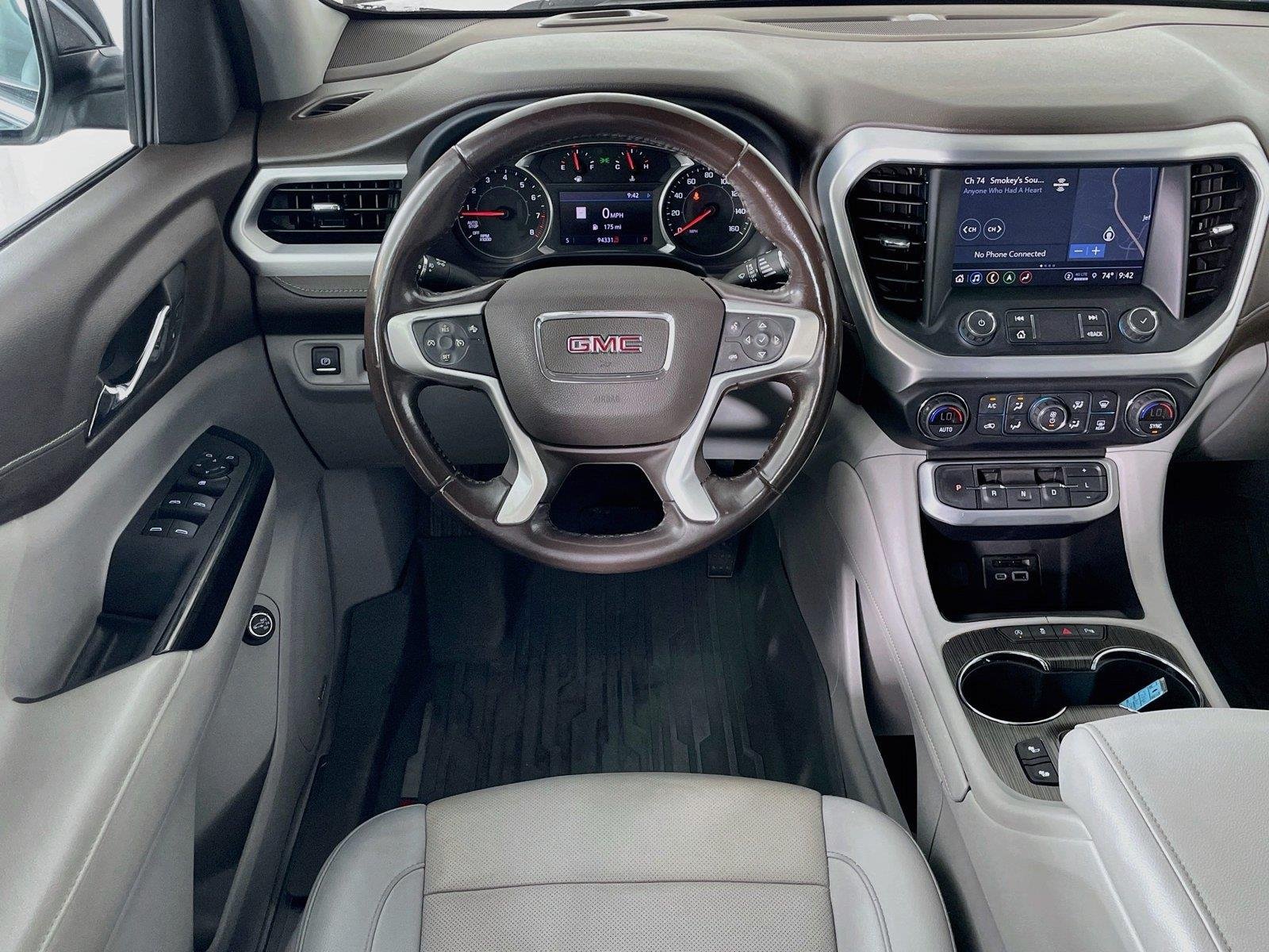 Used 2021 GMC Acadia SLT w/ LPO, Floor Liner Package FWD image 26