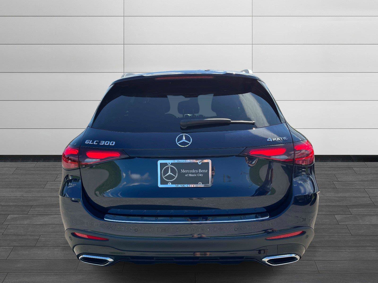 Certified 2024 Mercedes-Benz GLC 300 4MATIC image 4