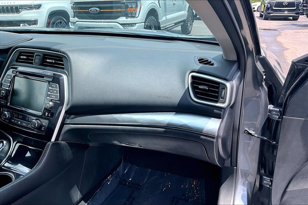 Used 2023 Nissan Maxima SL FWD image 28
