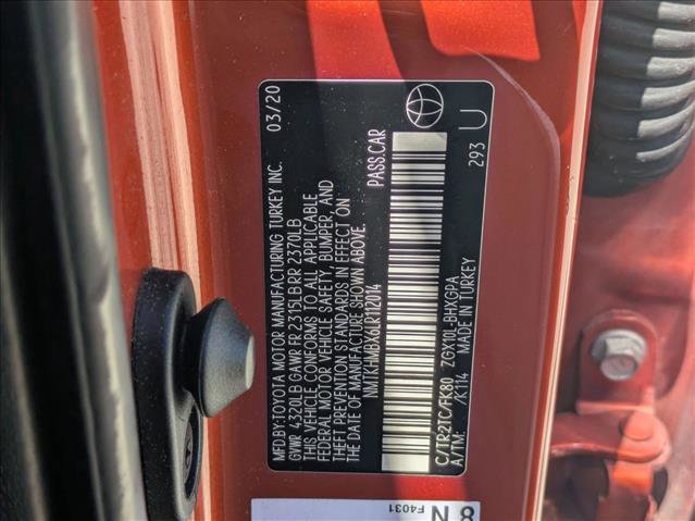 Used 2020 Toyota C-HR XLE image 16