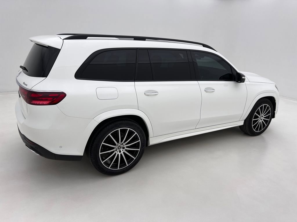 Used 2025 Mercedes-Benz GLS 450 4MATIC image 10