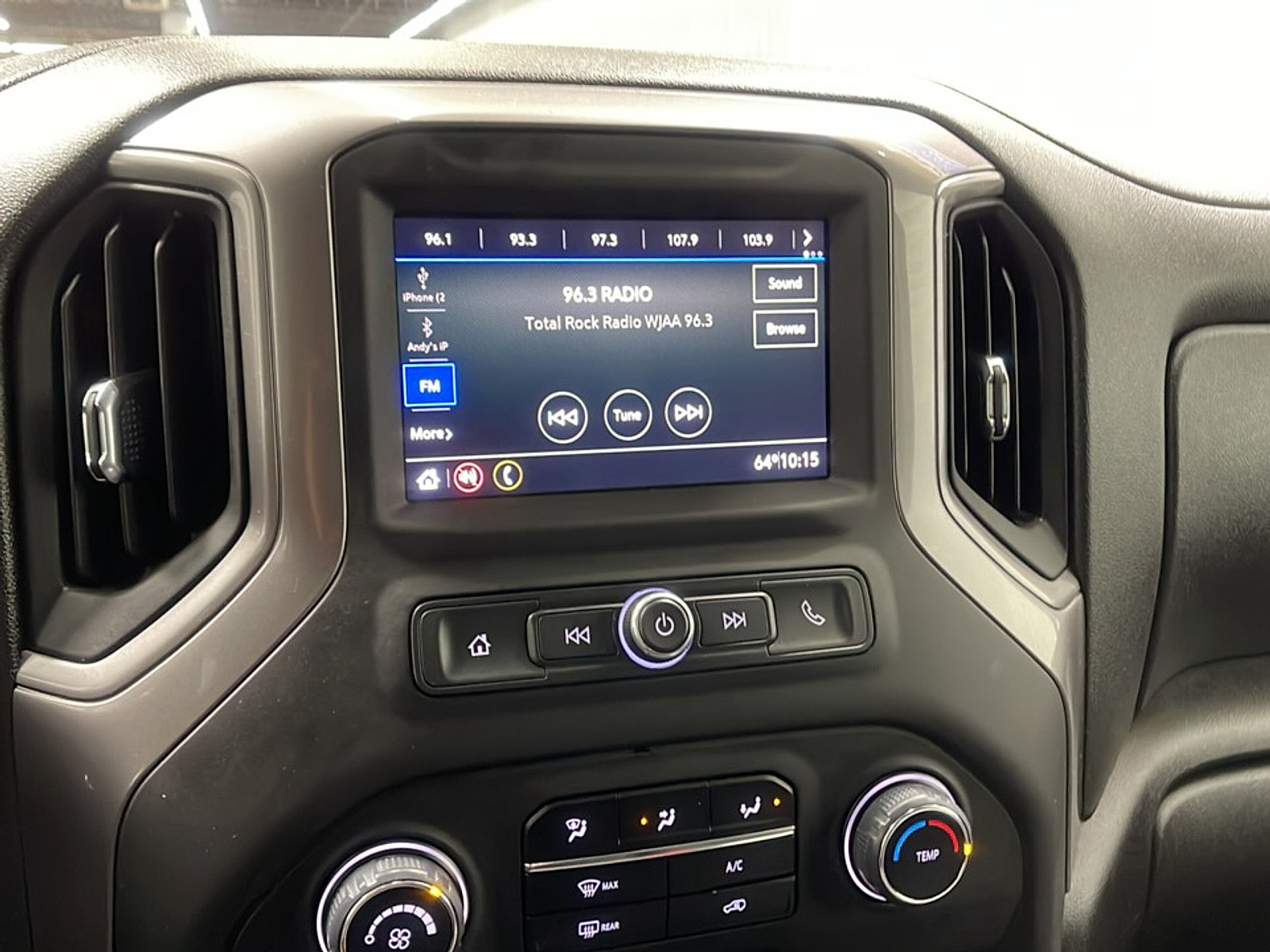Used 2023 Chevrolet Silverado 2500 Custom w/ Custom Convenience Package AWD/4WD image 8