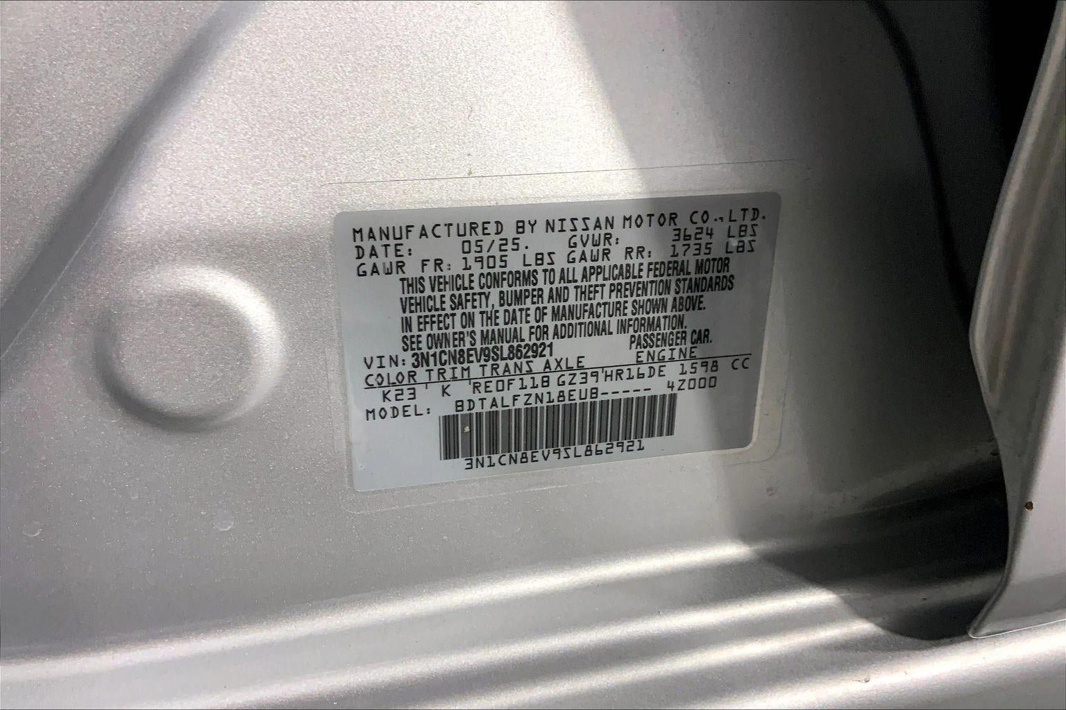 Used 2025 Nissan Versa SV FWD image 31