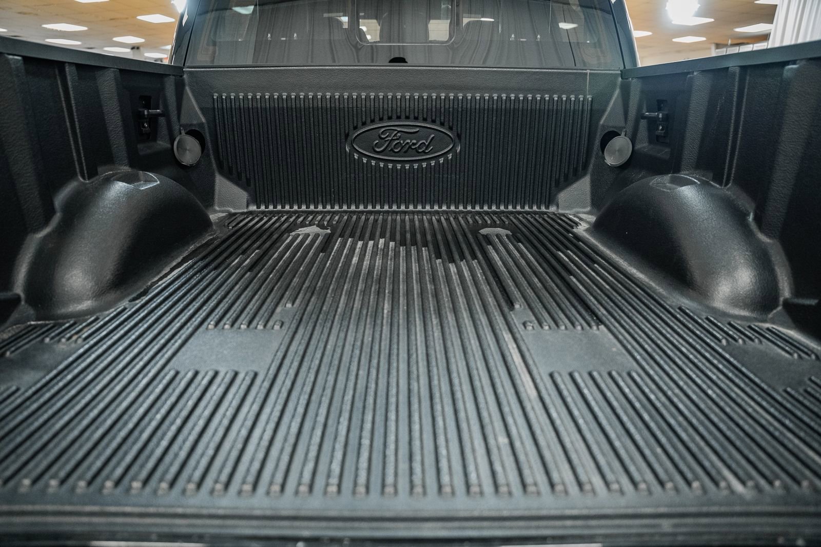 Certified 2023 Ford F150 Lariat w/ Equipment Group 502A High image 25