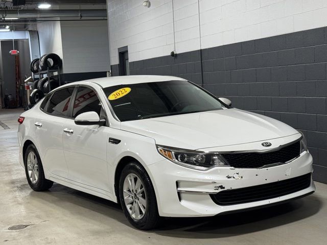 Used 2017 Kia Optima LX image 2