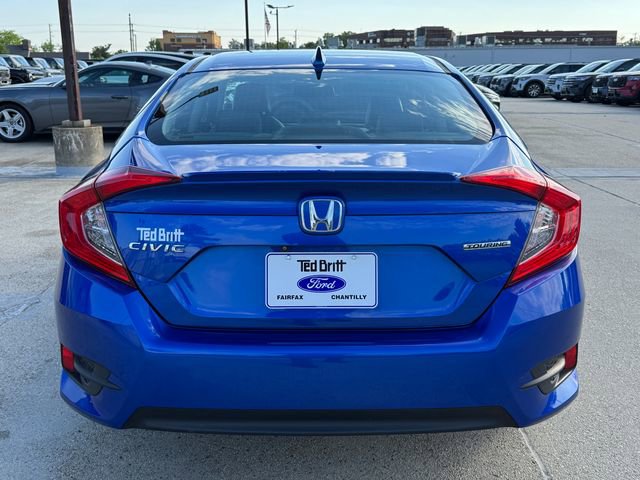 Used 2017 Honda Civic Touring image 9