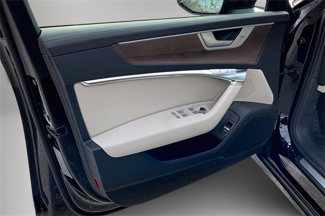 Used 2025 Audi A6 3.0T Premium w/ Convenience Package image 17