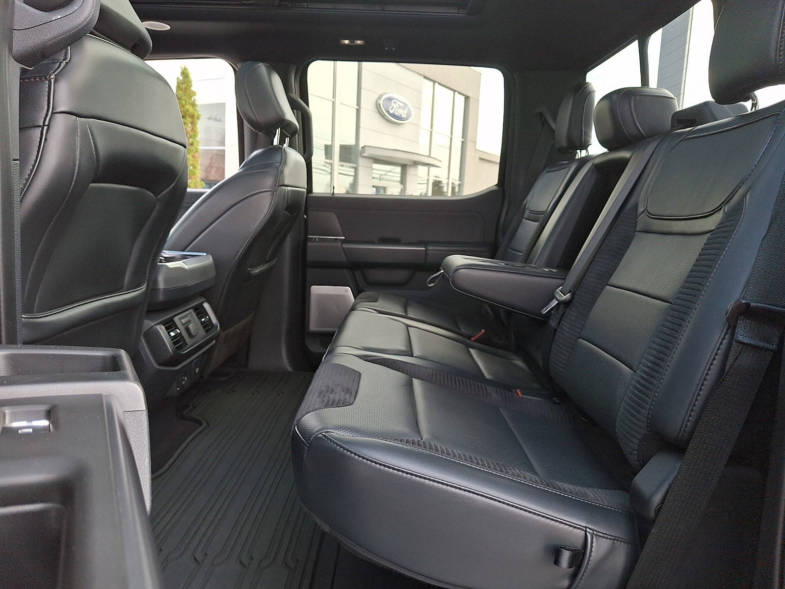 Used 2022 Ford F150 Raptor w/ Equipment Group 801A High AWD/4WD image 10