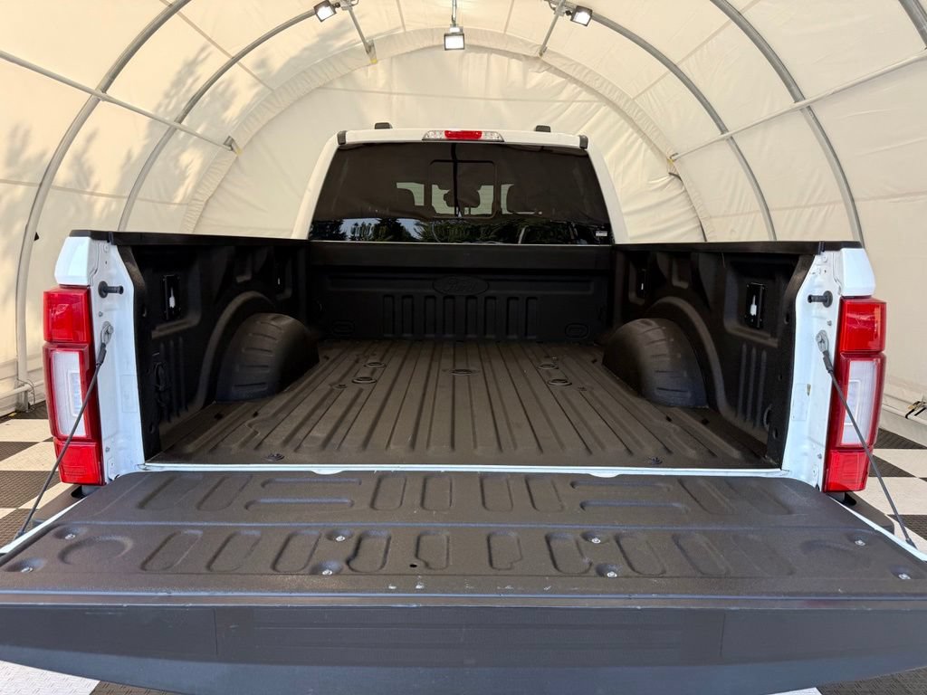 Used 2022 Ford F350 Lariat w/ Tremor Off-Road Package AWD/4WD image 4