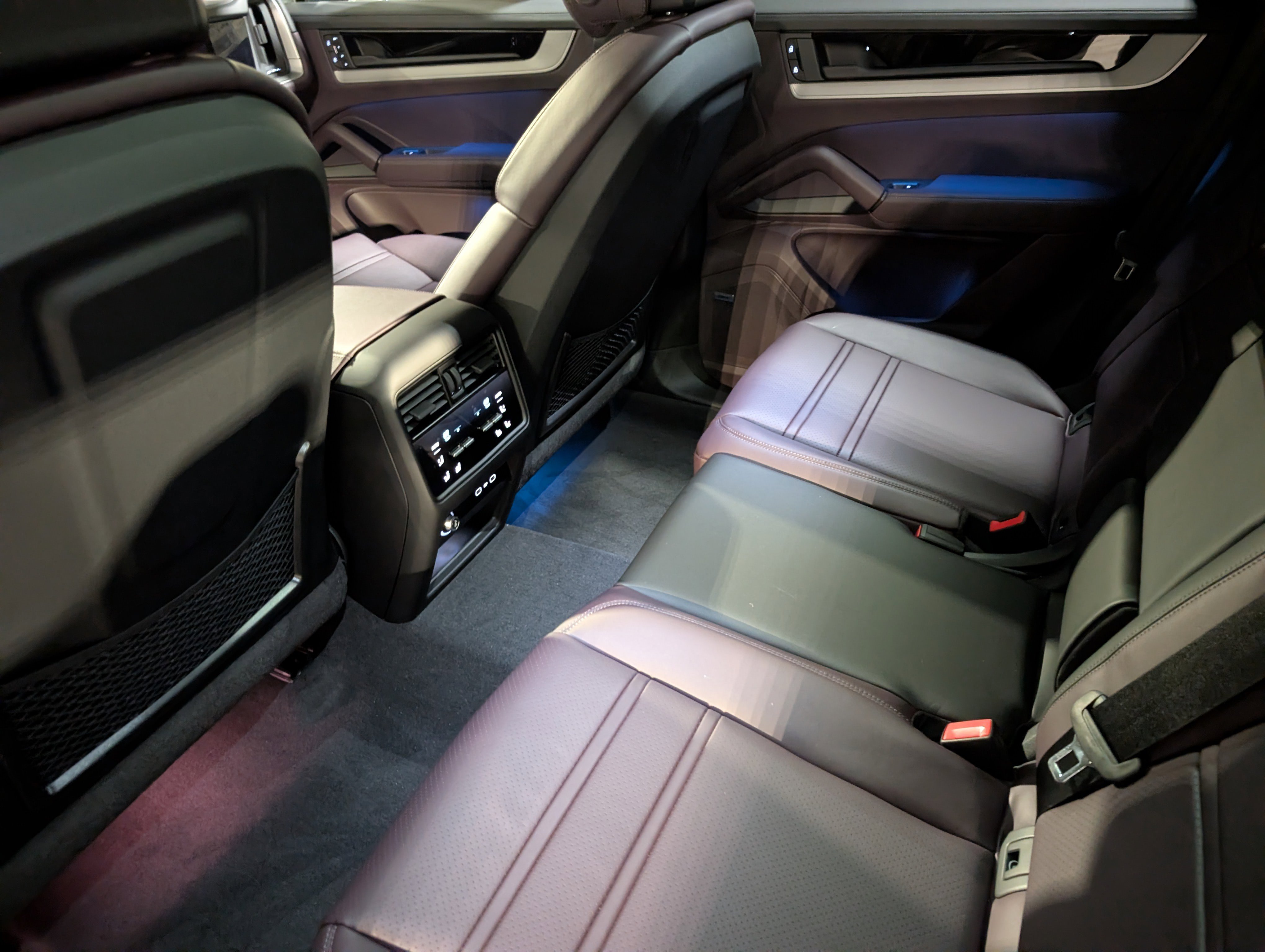 New 2026 Porsche Cayenne image 23