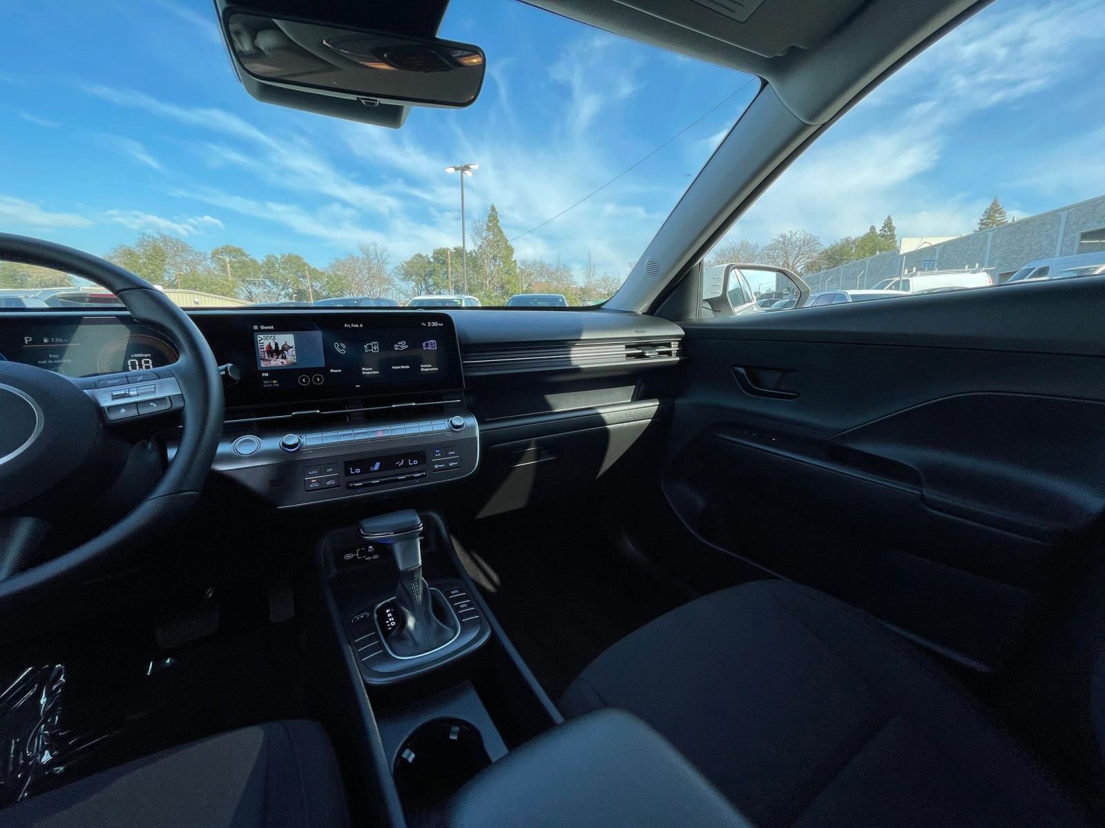 Used 2025 Hyundai Kona SEL image 36