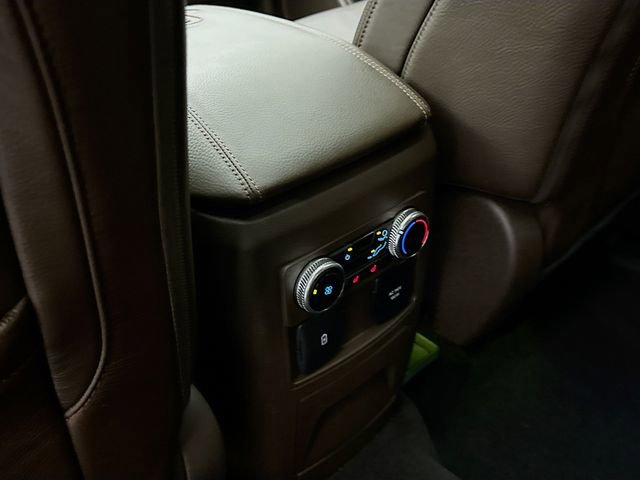 Used 2024 Ford Explorer King Ranch w/ Technology Package image 27