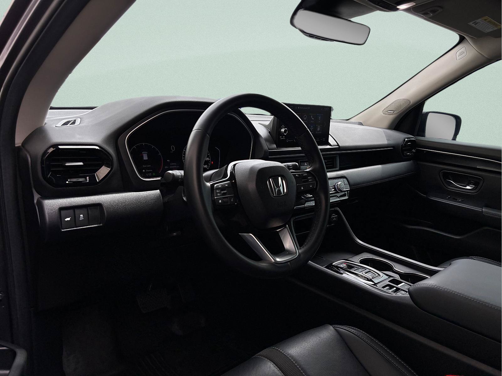 Certified 2025 Honda Pilot Touring image 15