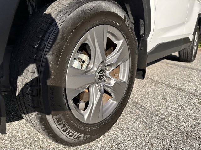 Used 2024 Toyota RAV4 XLE image 8