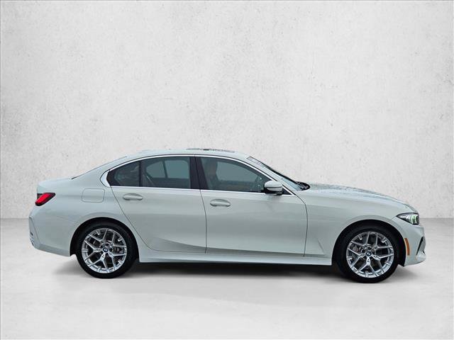 Used 2025 BMW 330i Sedan RWD image 4