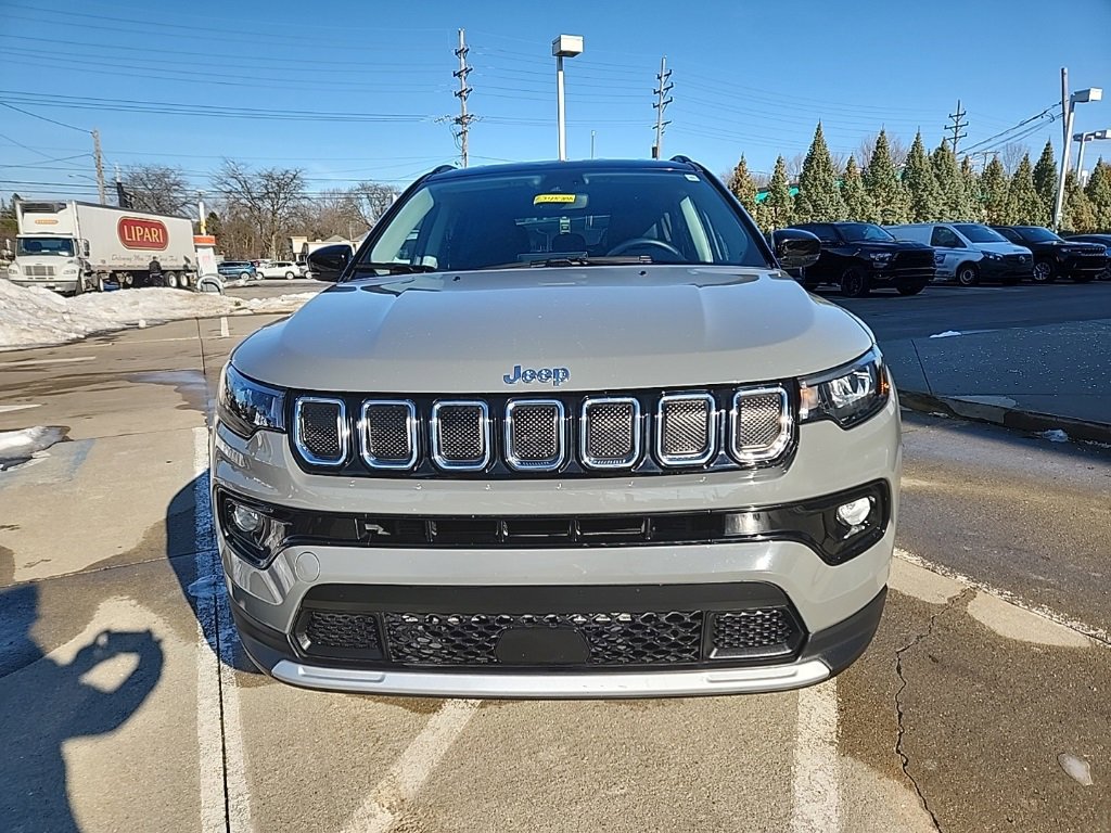 Certified 2022 Jeep Compass Limited image 5