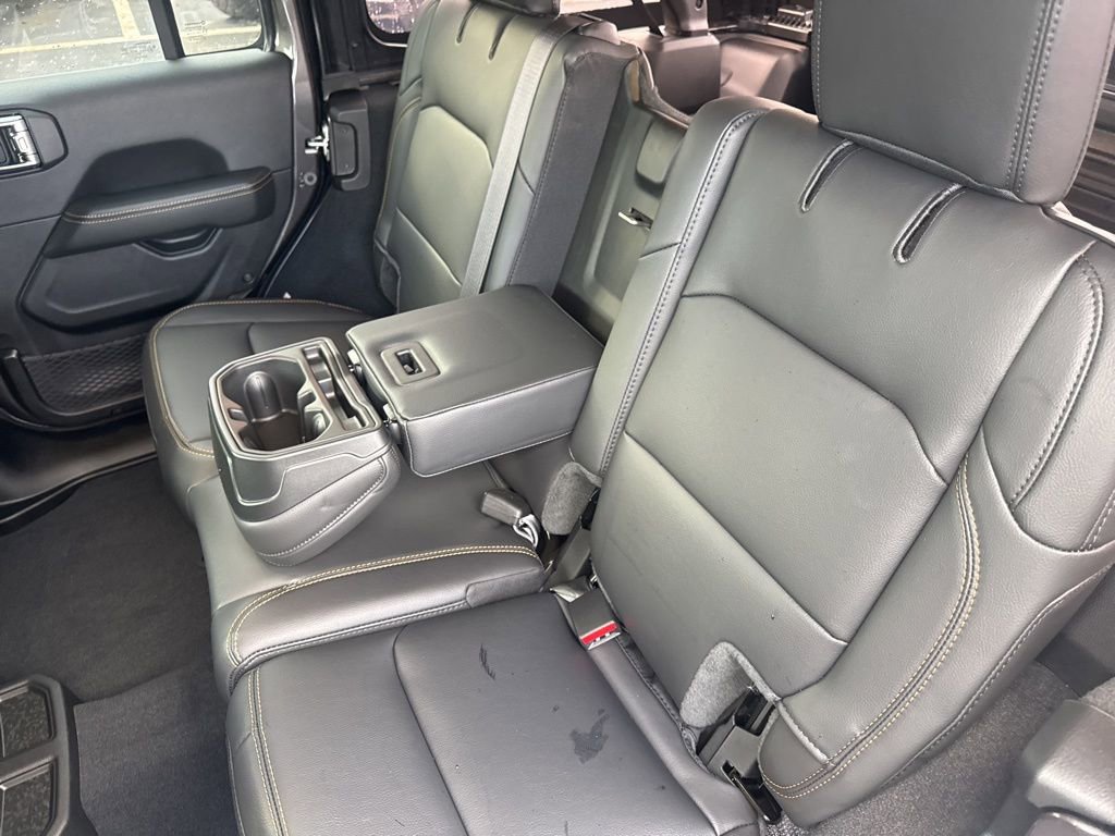 New 2025 Jeep Wrangler Unlimited Sahara AWD/4WD image 39