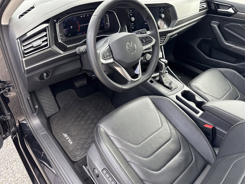 Used 2024 Volkswagen Jetta SEL image 11