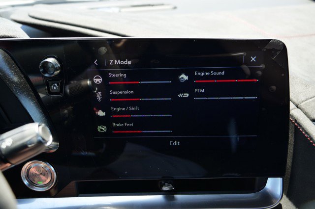 Used 2023 Chevrolet Corvette Z06 RWD image 20