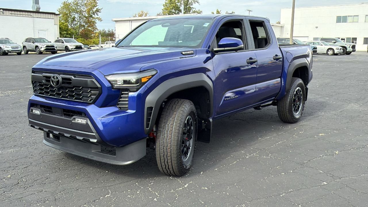 New 2025 Toyota Tacoma TRD Off-Road image 3