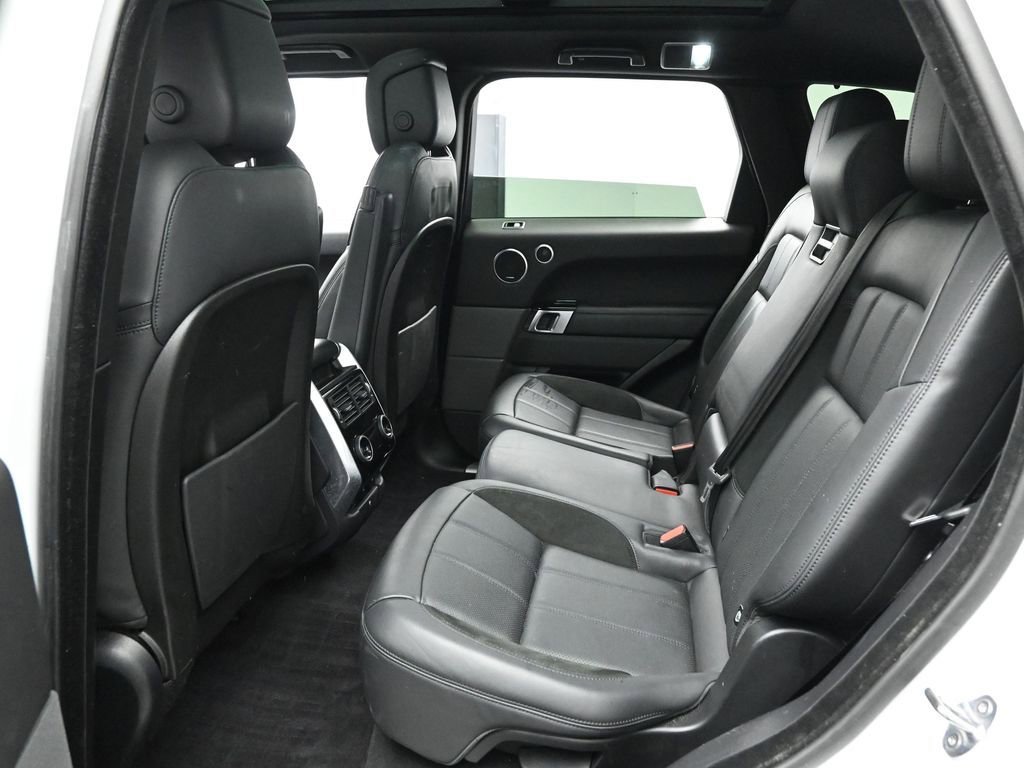 Used 2020 Land Rover Range Rover Sport HST image 15
