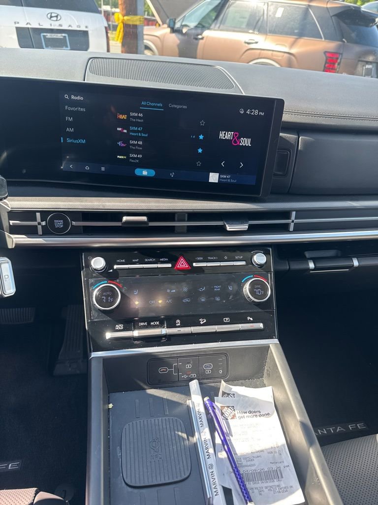Used 2025 Hyundai Santa Fe SEL FWD image 7
