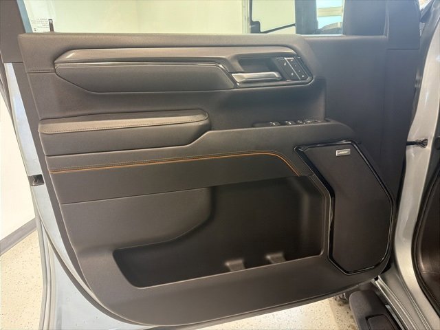 Used 2024 GMC Sierra 2500 AT4 image 49