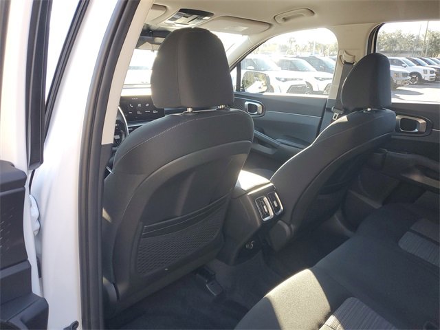 New 2026 Kia Sorento LX image 16