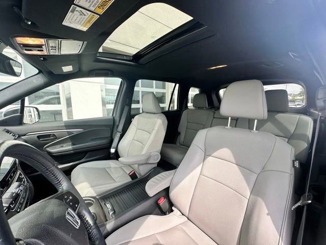 Used 2023 Honda Passport EX-L image 9