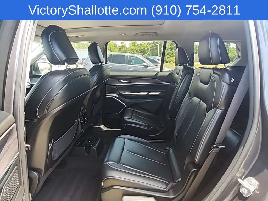 Used 2022 Jeep Grand Cherokee L Limited AWD/4WD image 27