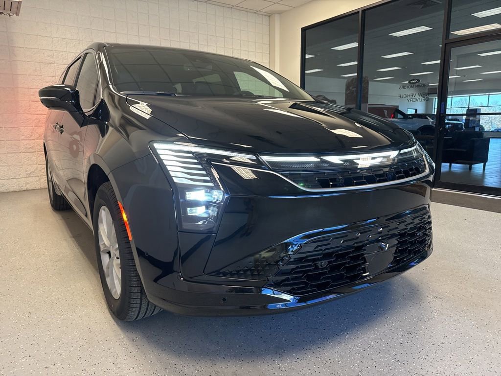 New 2027 Chrysler Pacifica Select AWD/4WD image 8