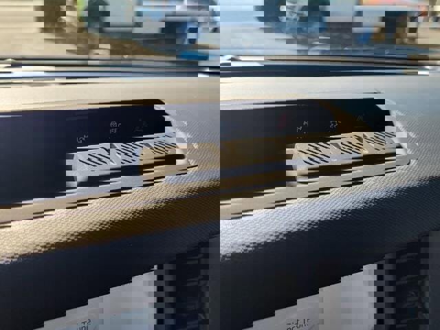 New 2025 Ford Bronco 4-Door image 18