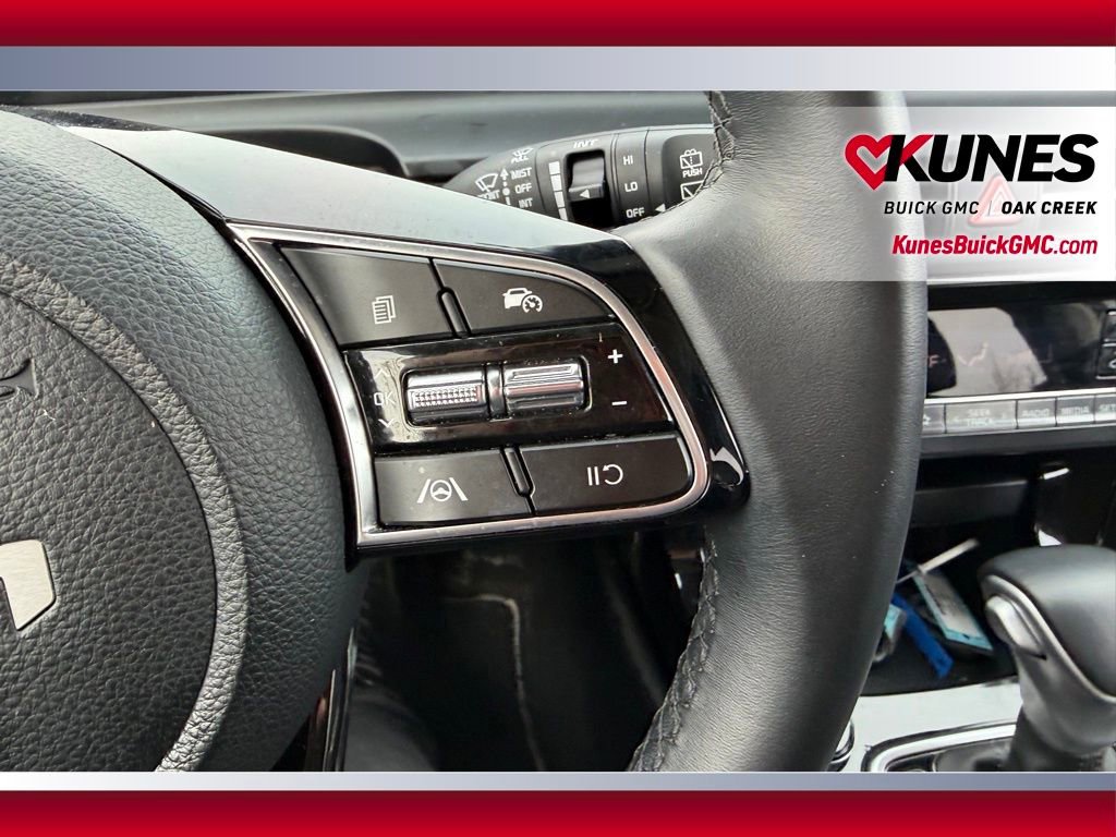 Used 2025 Kia Seltos S image 12