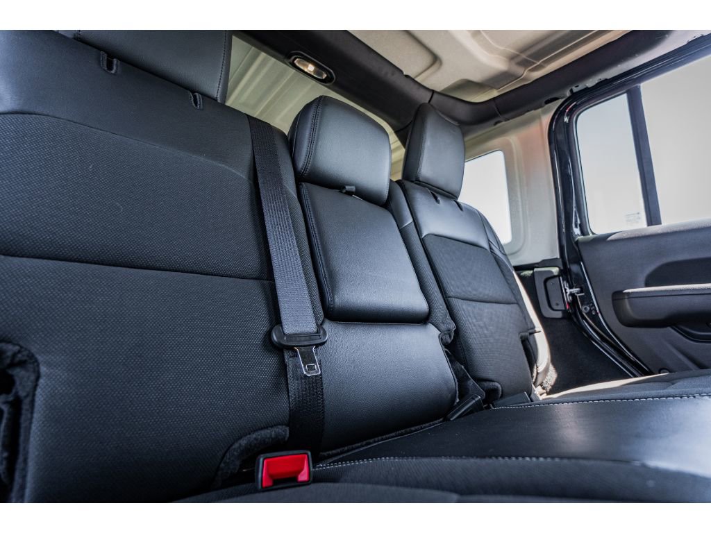 Used 2023 Jeep Wrangler Unlimited Sport AWD/4WD image 27