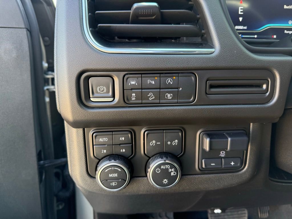 Used 2023 Chevrolet Tahoe Z71 w/ Off-Road Capability Package image 11