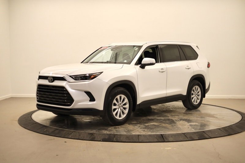 Certified 2024 Toyota Grand Highlander XLE image 7