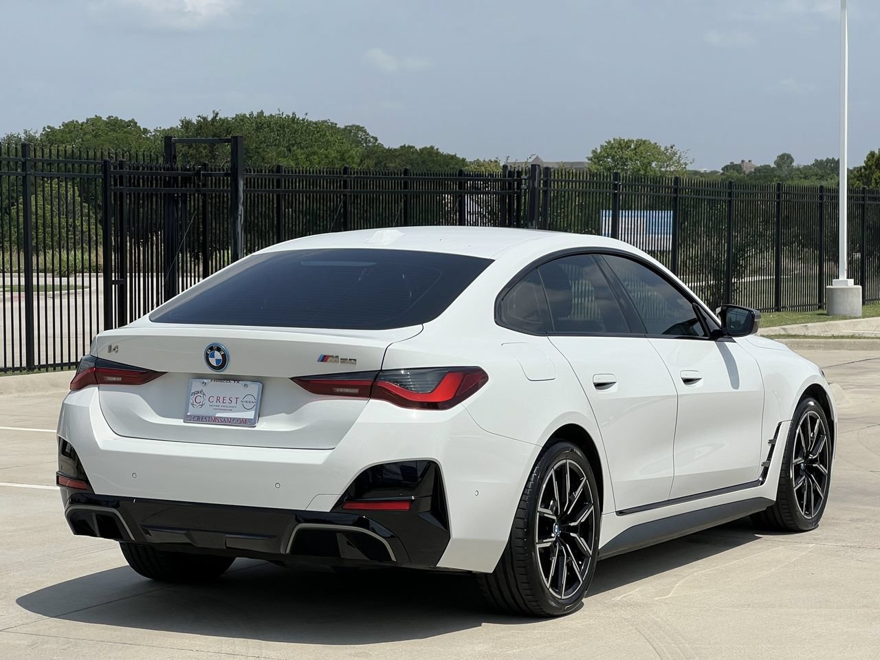 Used 2023 BMW i4 M50 w/ Premium Package AWD/4WD image 4