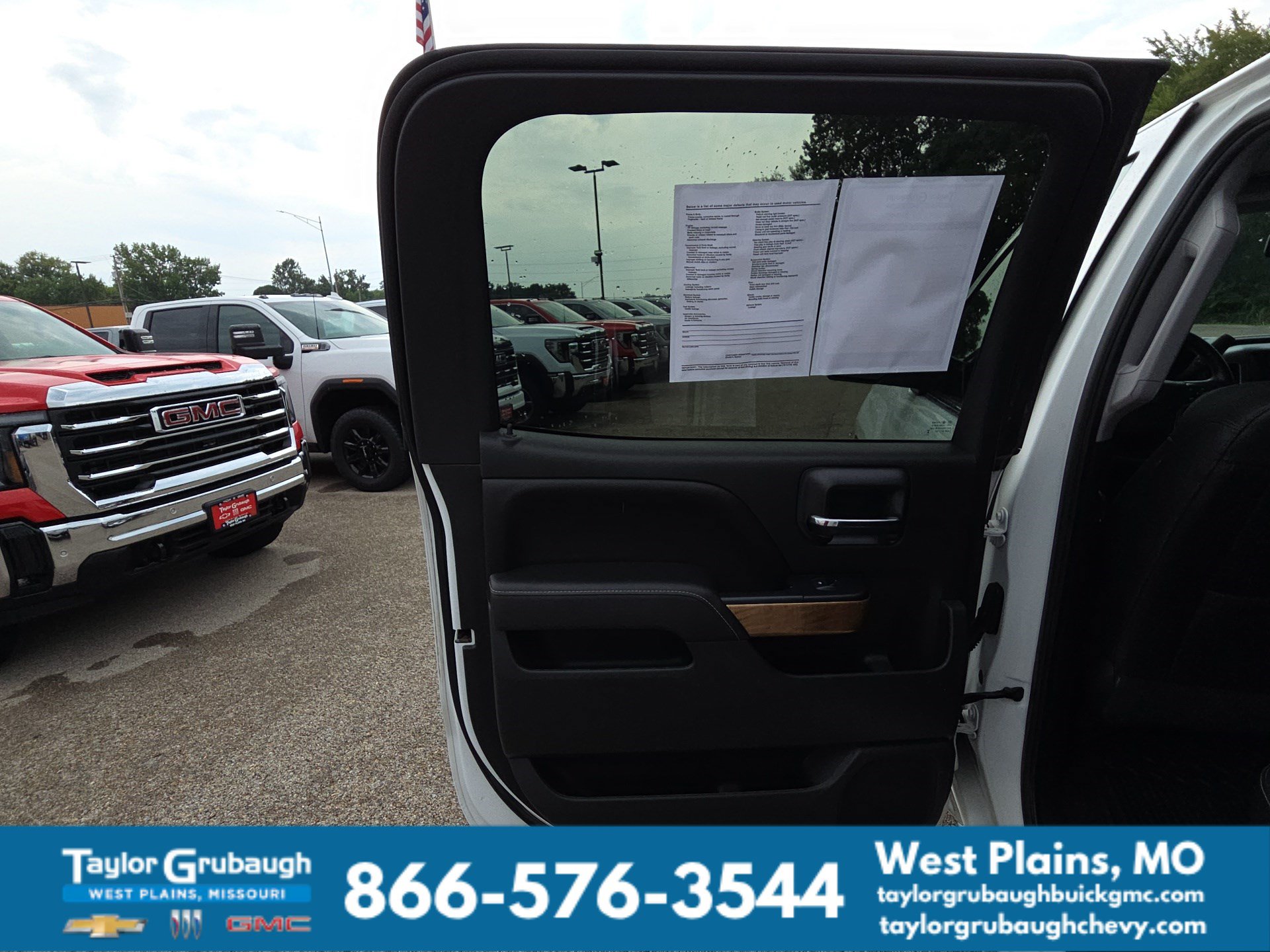 Used 2016 Chevrolet Silverado 1500 LTZ w/ Sport Package AWD/4WD image 28