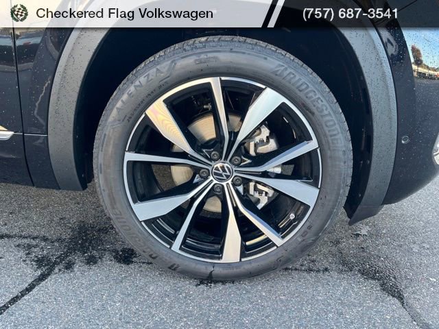 New 2026 Volkswagen Atlas SEL Premium R-Line image 3