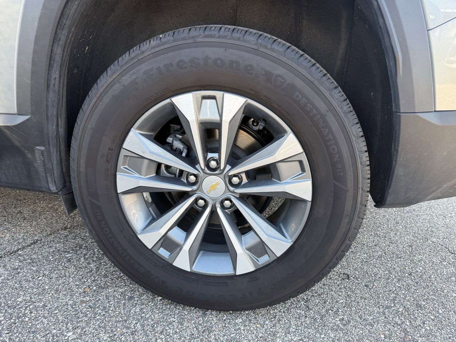 Used 2026 Chevrolet Equinox LT image 7