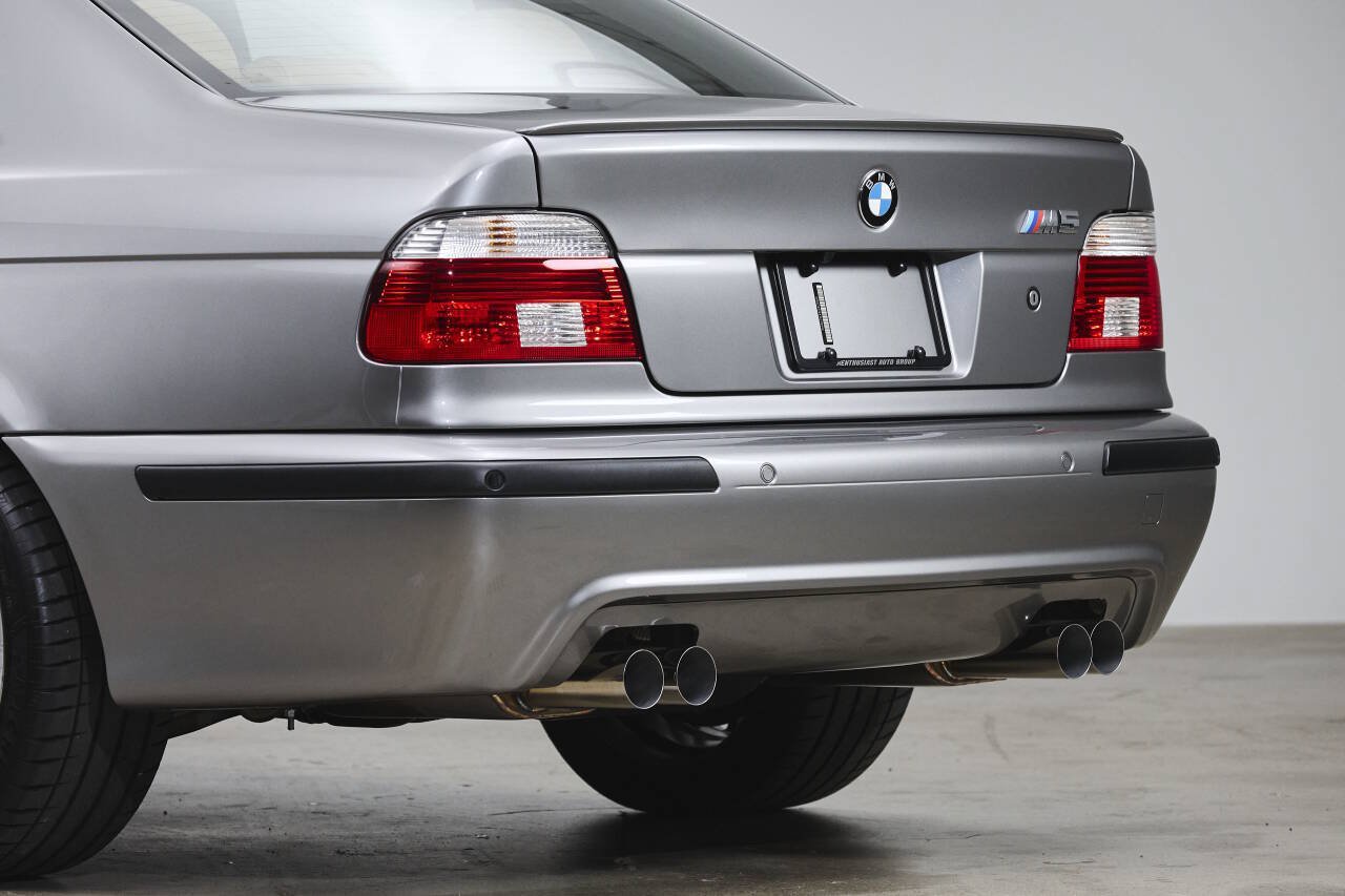 Used 2003 BMW M5 RWD image 17