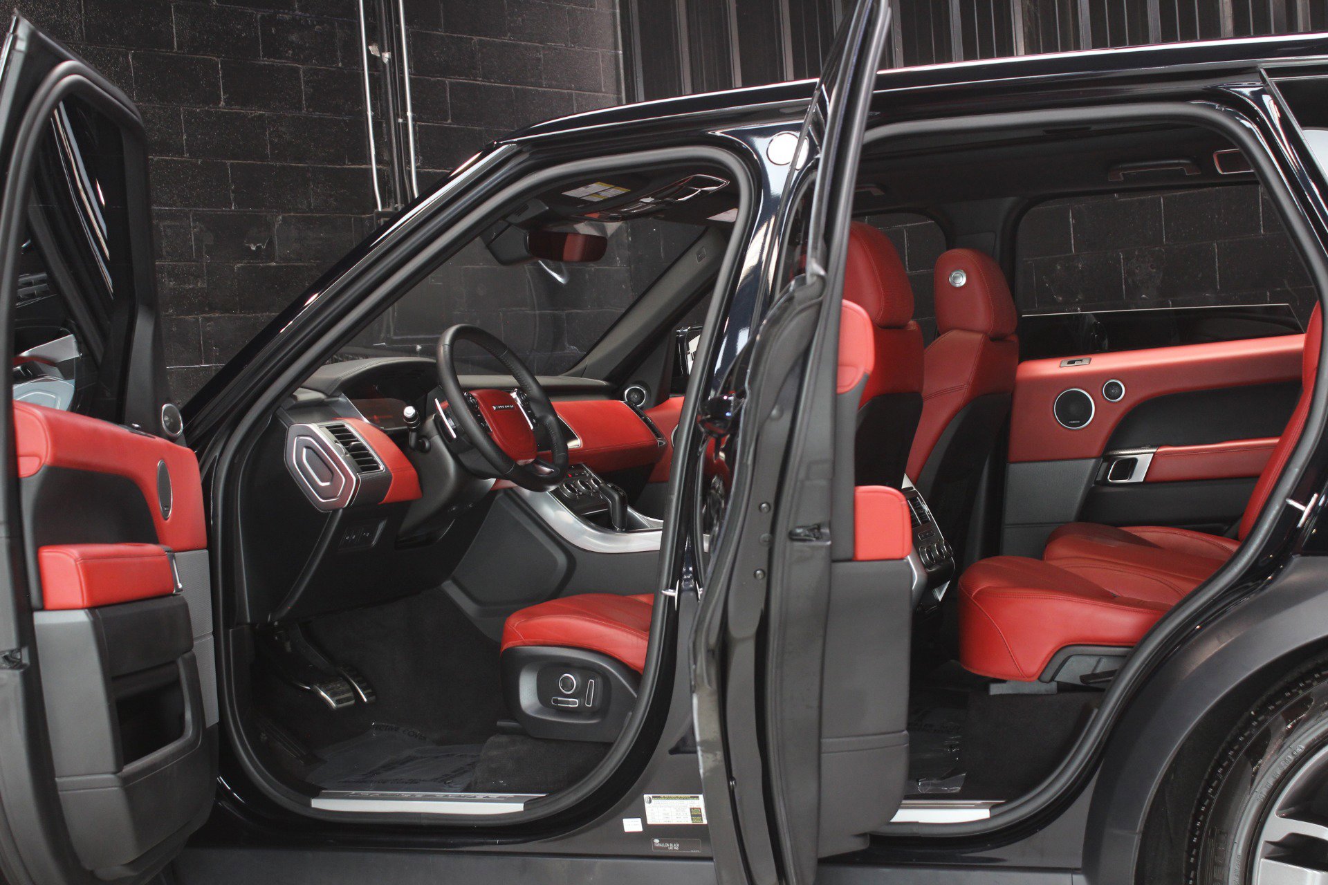 Used 2017 Land Rover Range Rover Sport Autobiography image 23