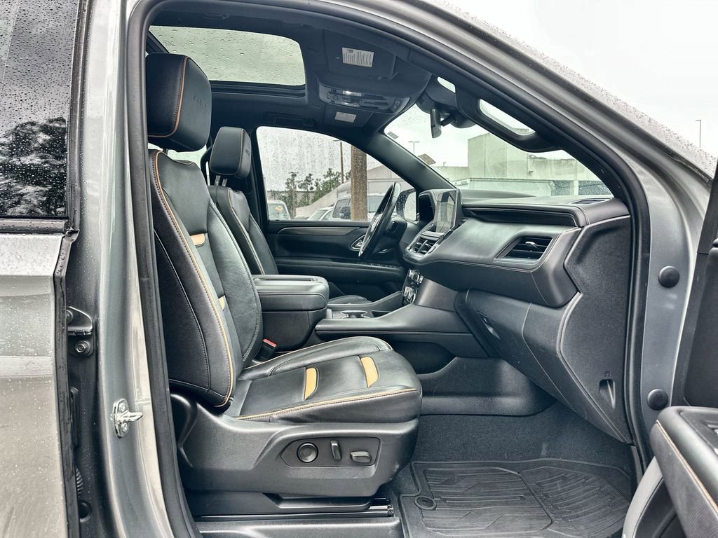 Certified 2023 GMC Yukon AT4 w/ AT4 Premium Package AWD/4WD image 28