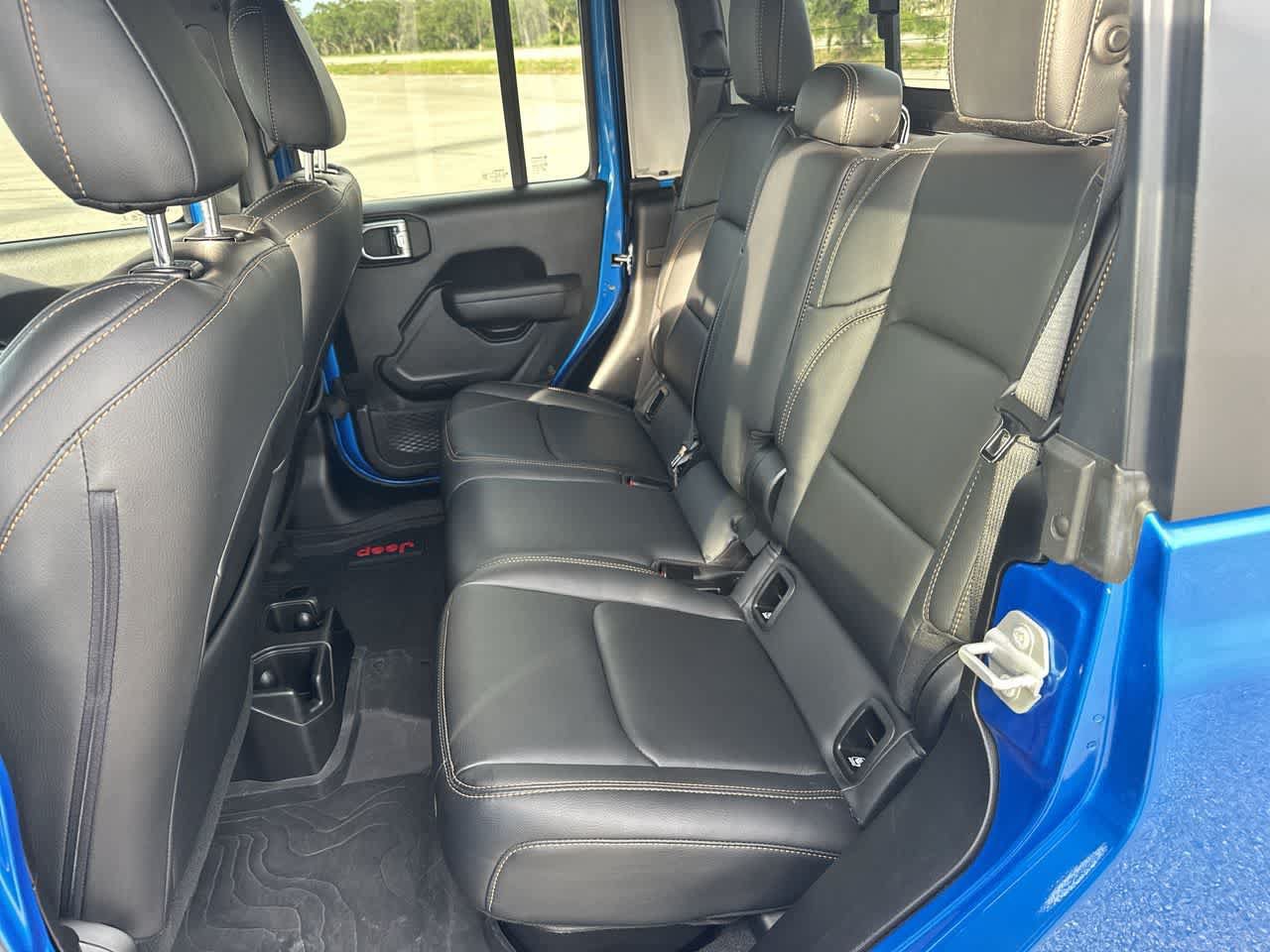 Certified 2024 Jeep Gladiator Sport AWD/4WD image 21