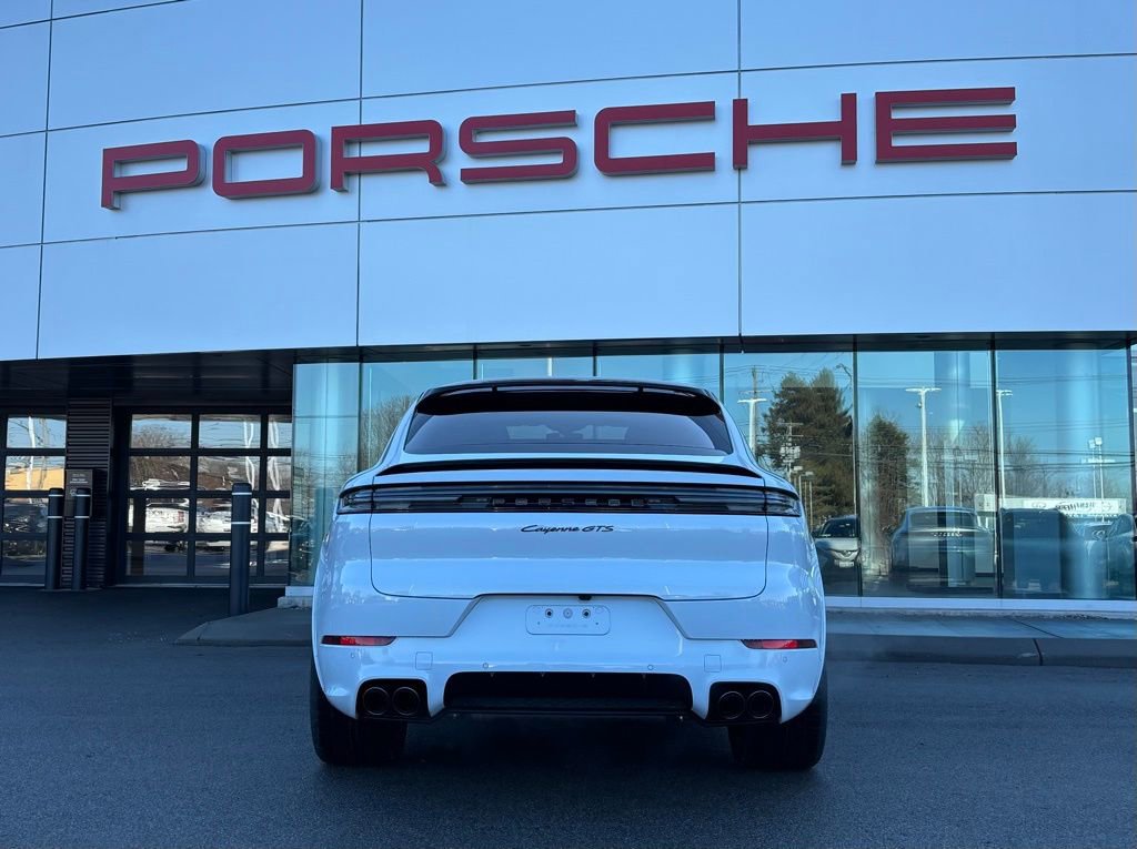 New 2026 Porsche Cayenne GTS image 8