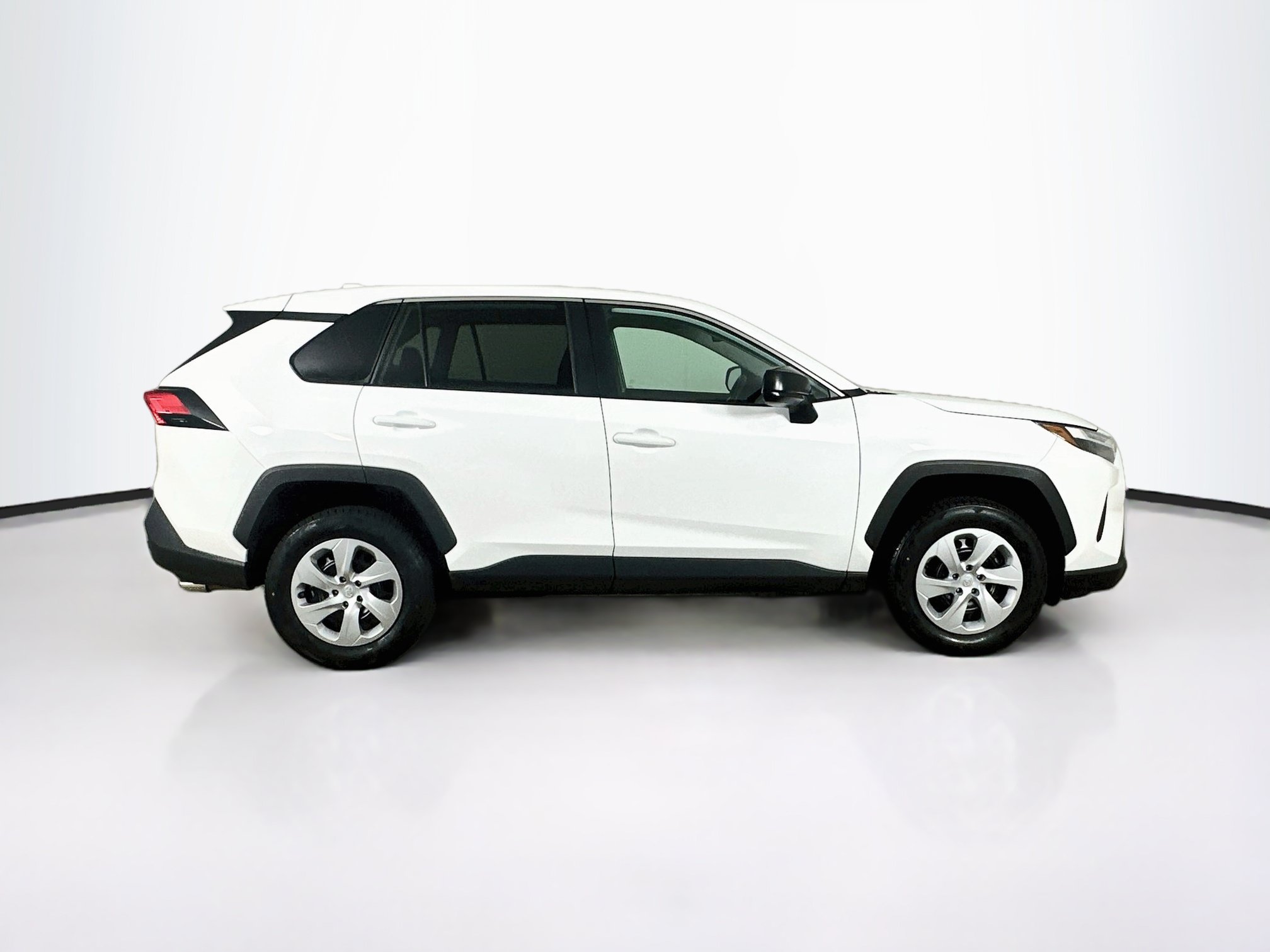 Used 2025 Toyota RAV4 LE AWD/4WD image 10