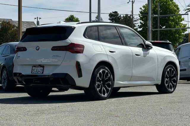 Used 2025 BMW X3 xDrive30i w/ M Sport Package AWD/4WD image 4