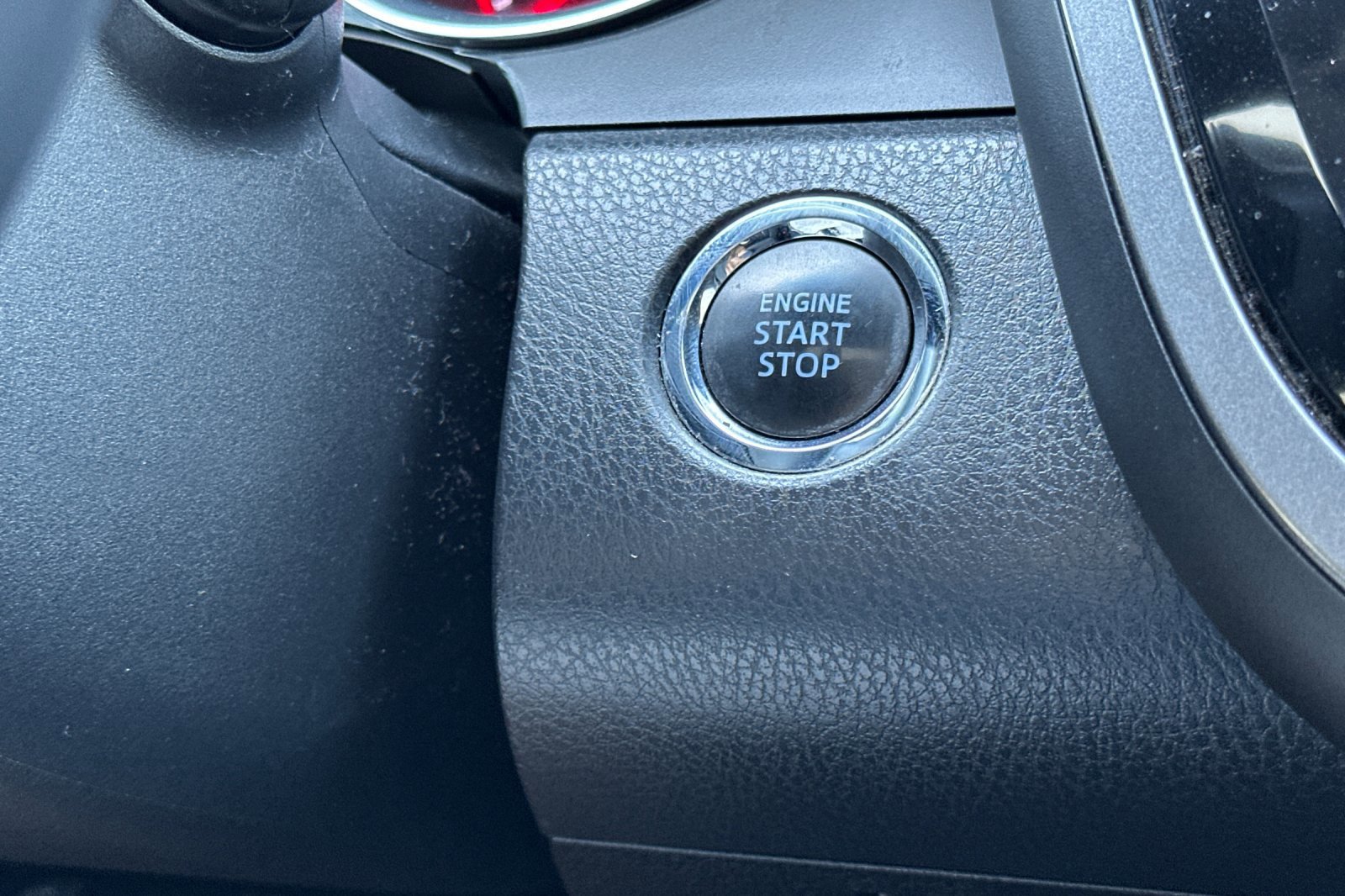 Used 2018 Toyota Camry XSE FWD image 21