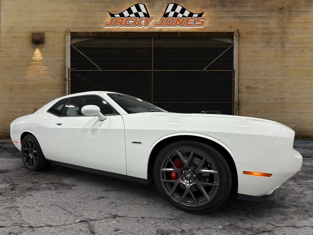 Used 2018 Dodge Challenger R/T Plus RWD image 12